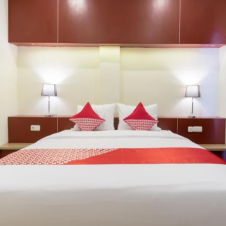 Oyo 727 Merlion Hotel Medan Eksteriør bilde