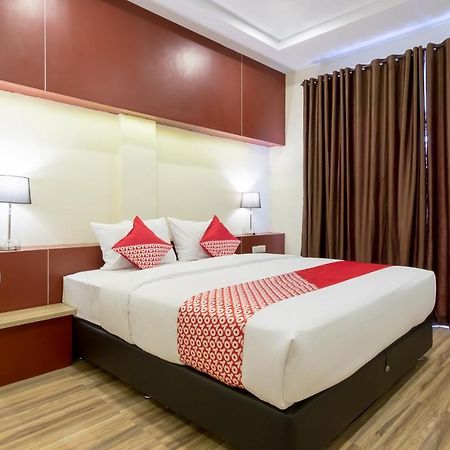 Oyo 727 Merlion Hotel Medan Eksteriør bilde
