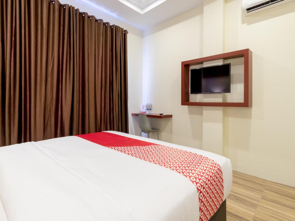 Oyo 727 Merlion Hotel Medan Eksteriør bilde