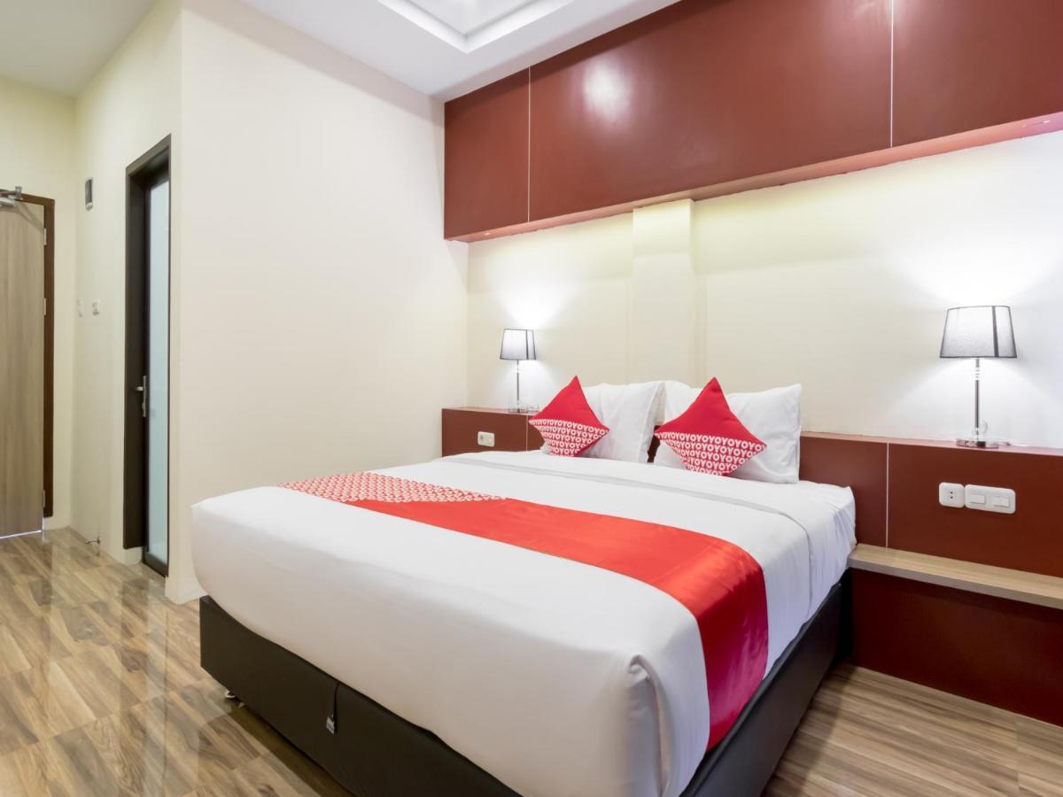 Oyo 727 Merlion Hotel Medan Eksteriør bilde