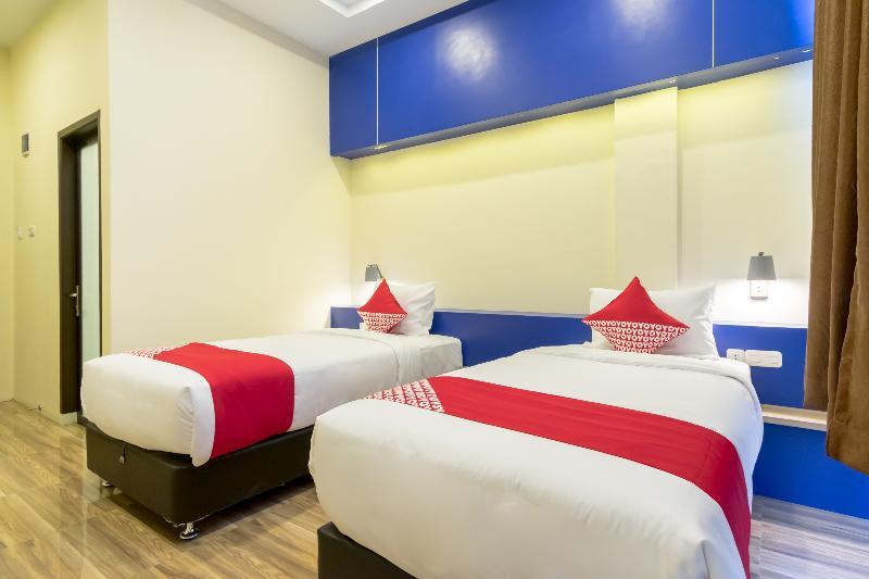 Oyo 727 Merlion Hotel Medan Eksteriør bilde